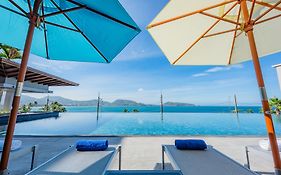 โอเชียนฟรอนต์ บีช รีสอร์ท (SHA Extra Plus)